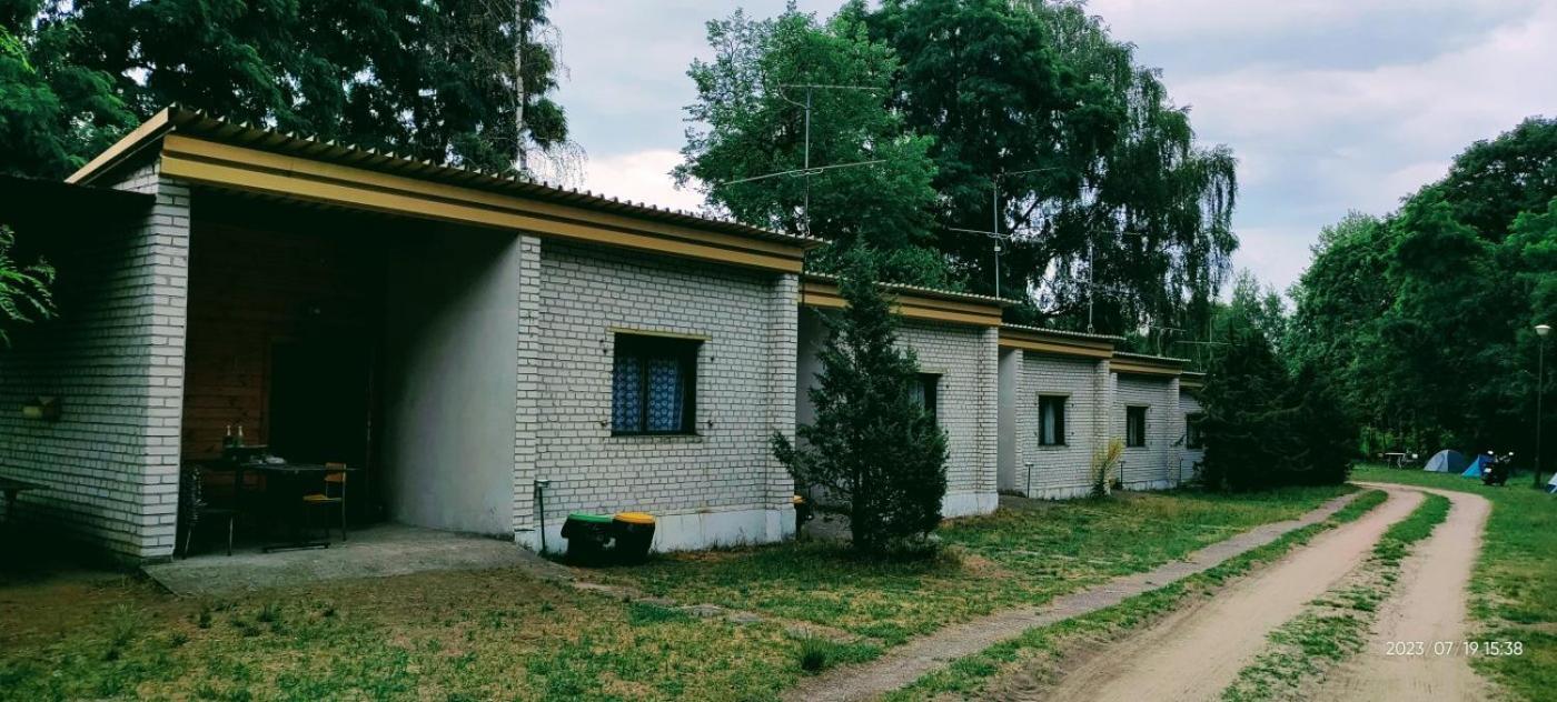 Domki Nad Jeziorem I Pod Lasem Villa Zdbice Exterior foto