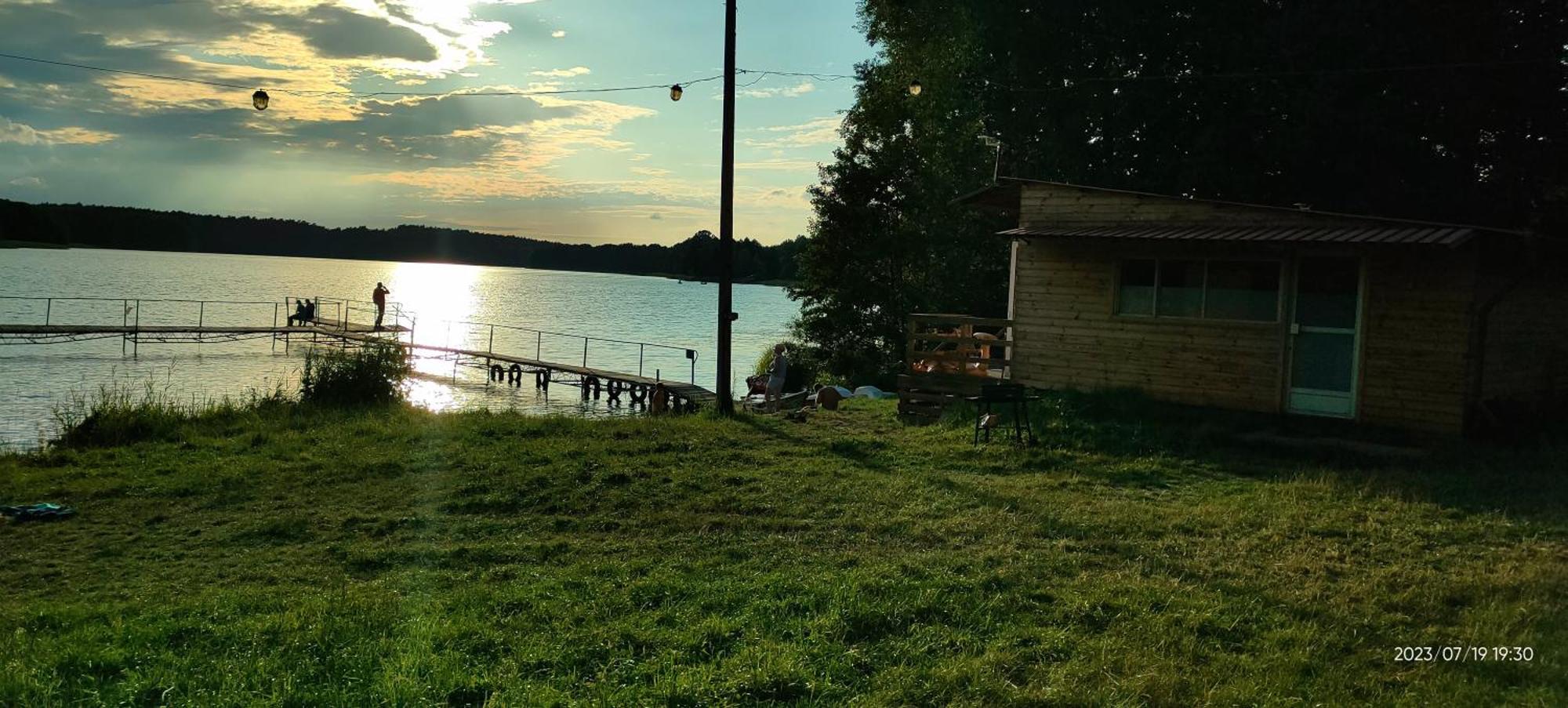 Domki Nad Jeziorem I Pod Lasem Villa Zdbice Exterior foto