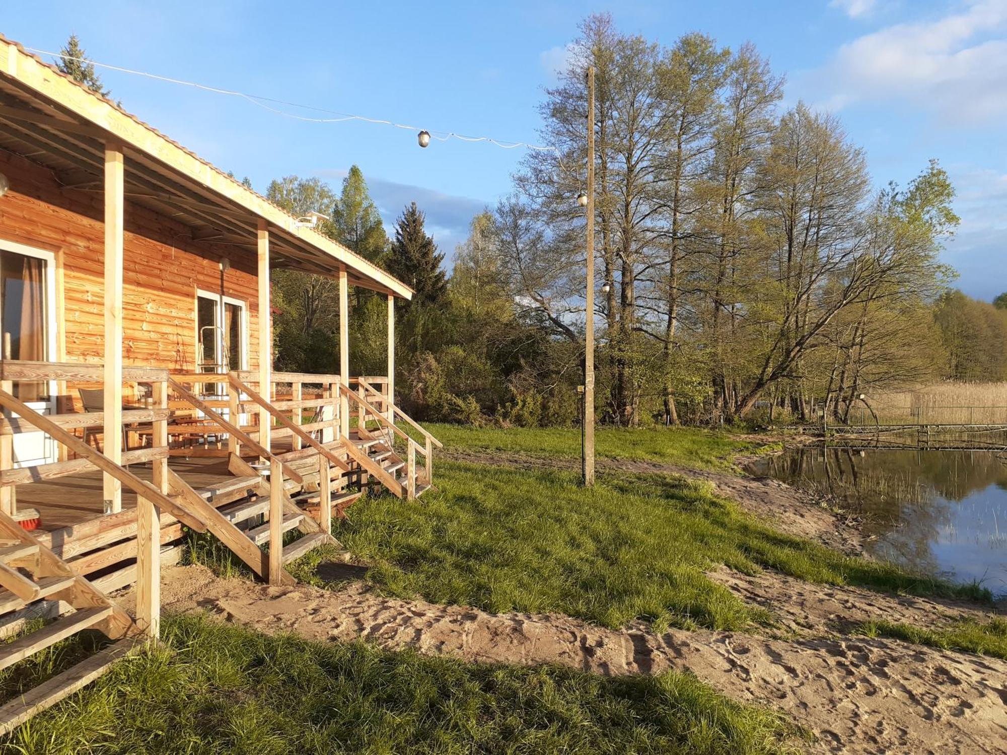 Domki Nad Jeziorem I Pod Lasem Villa Zdbice Exterior foto